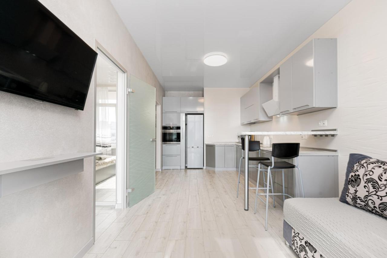 Pearl 44 Apartment With Terrace Odessa Exterior foto